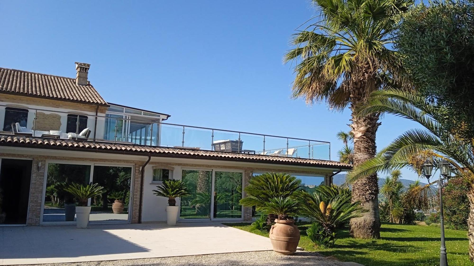 Villa Belvedere Degli Ulivi Озимо Экстерьер фото